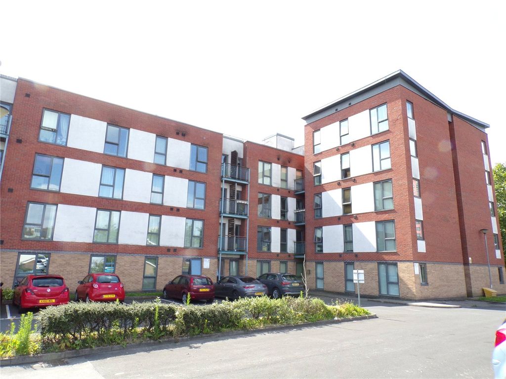 2 bed flat for sale in Ordsall Lane, Salford, Greater Manchester M5, £