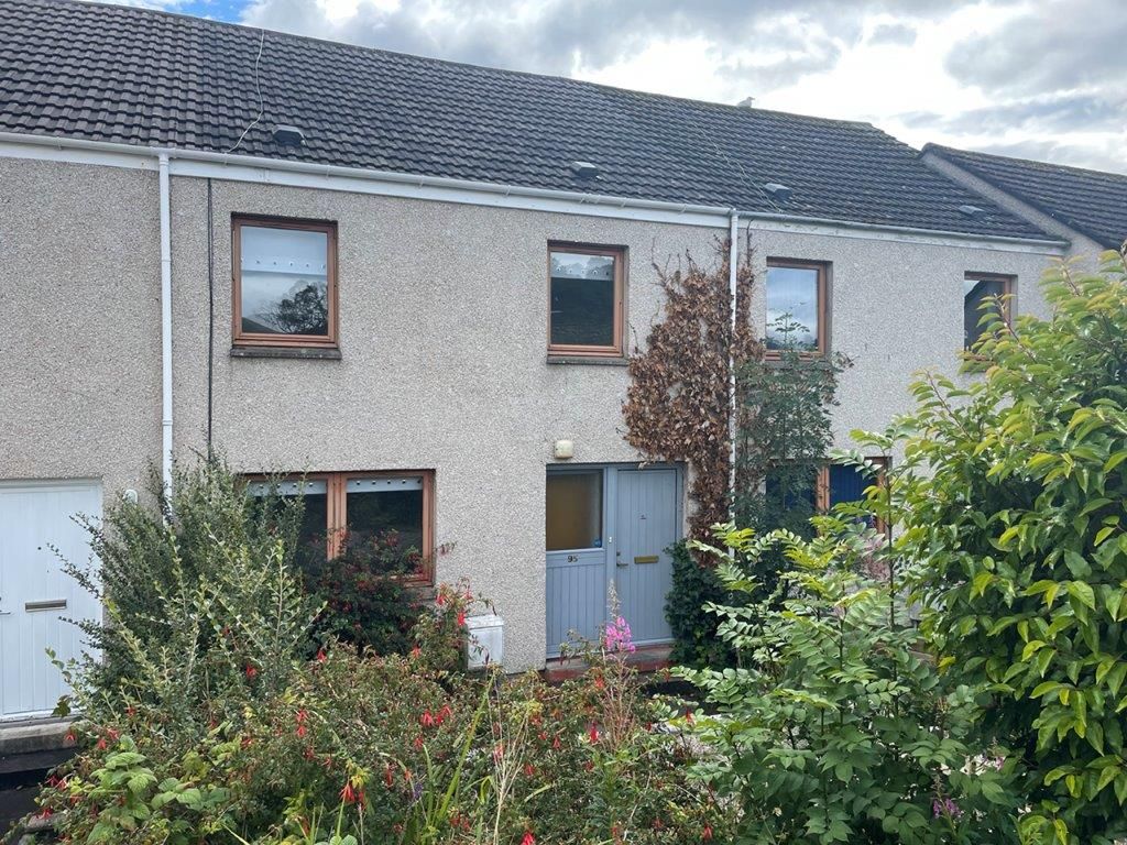 3 bed semidetached house for sale in Coulpark, Alness IV17, £105,000