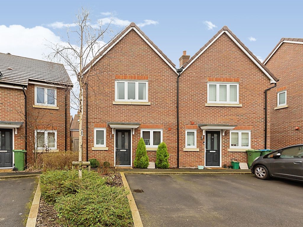2 bed semidetached house for sale in Topaz Lane, Berryfields