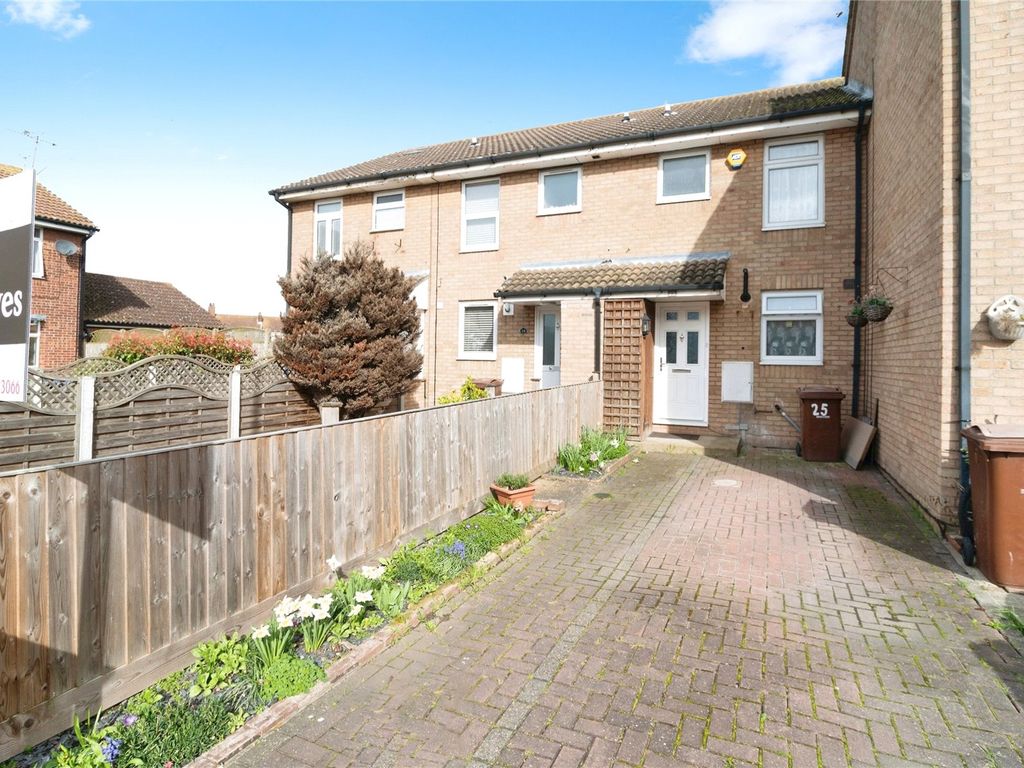 2 bed terraced house for sale in Elizabeth Close, Tilbury, Essex RM18