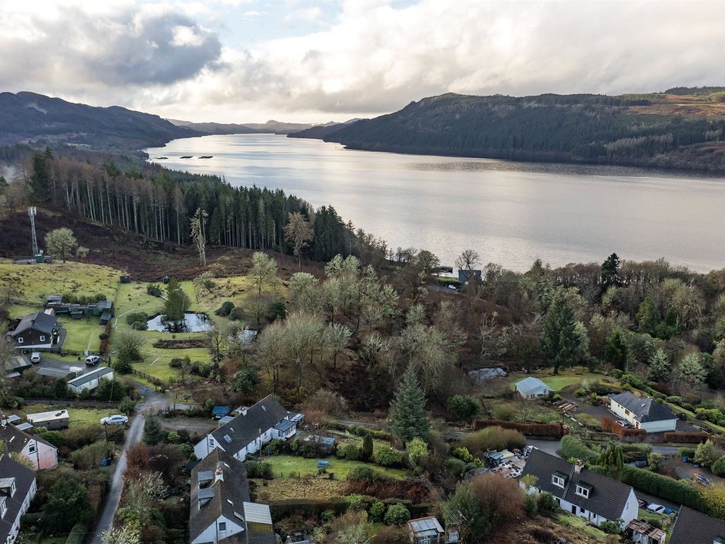 3 bed semidetached house for sale in Forestry Cottages, Eredine