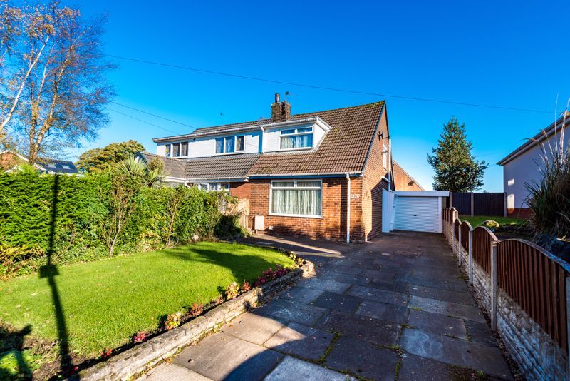 3 bed semidetached house for sale in Mossy Lea Road, Wrightington