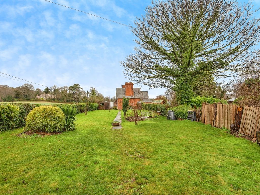 3 bed end terrace house for sale in Merryhill Terrace, Belmont