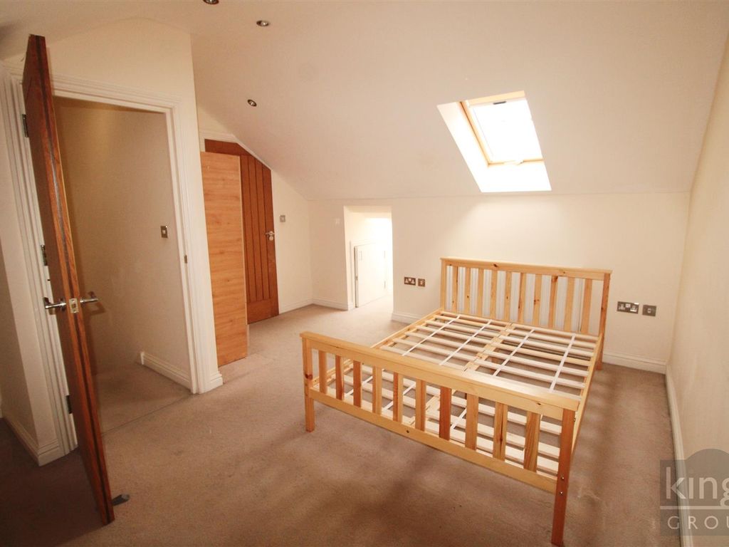 2 bed flat to rent in Warren Place, Railway Street, Hertford SG14 Zoopla