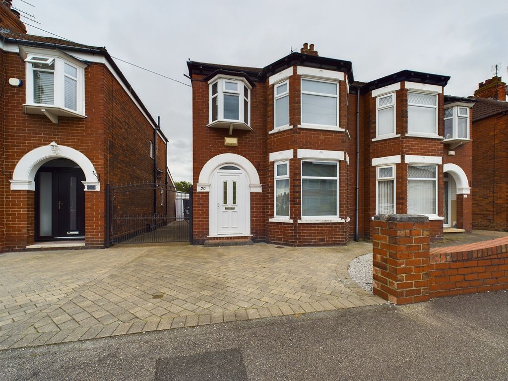 3 bed semidetached house for sale in Birklands Drive, Hull HU8, £245,000 Zoopla