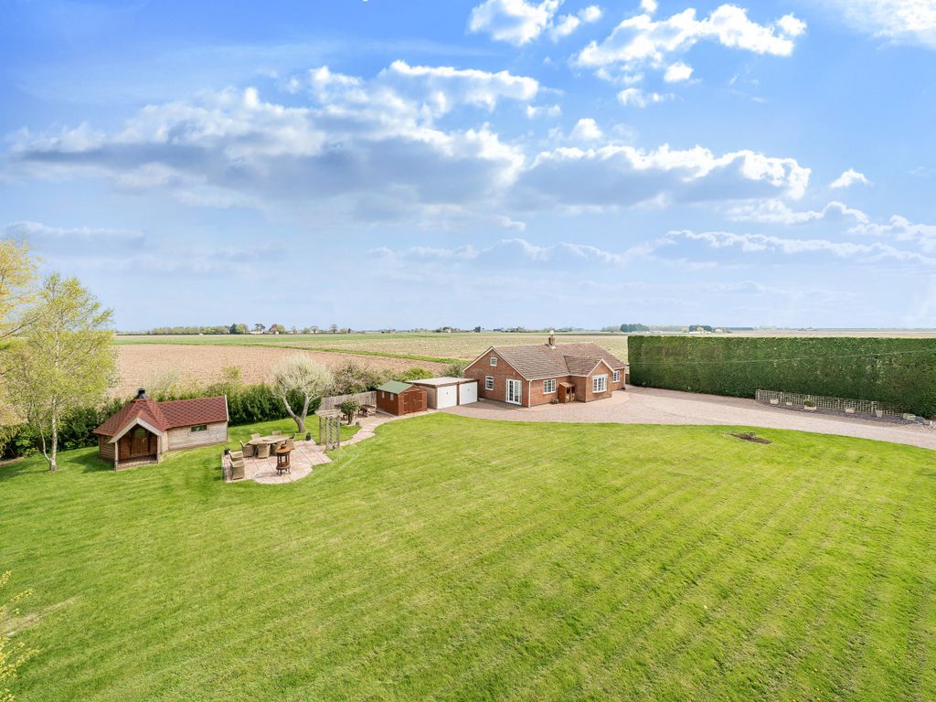 3 bed bungalow for sale in Grovefield Lane, Freiston PE22 Zoopla