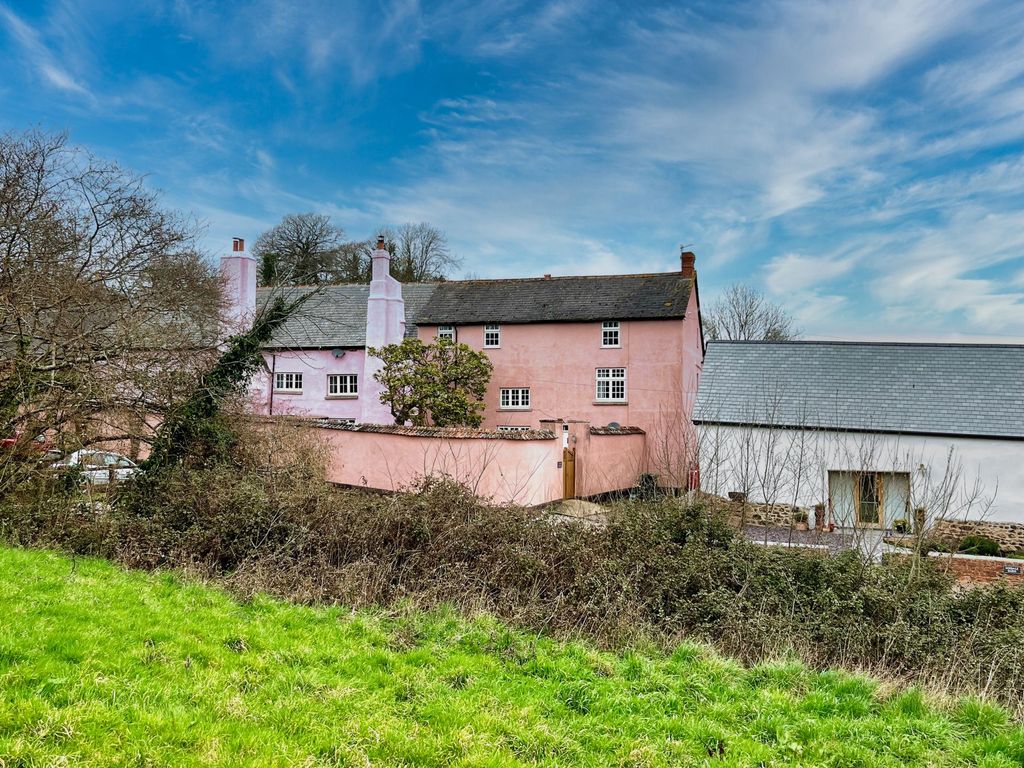 5 bed semidetached house for sale in Lower Dawlish Water, Dawlish EX7