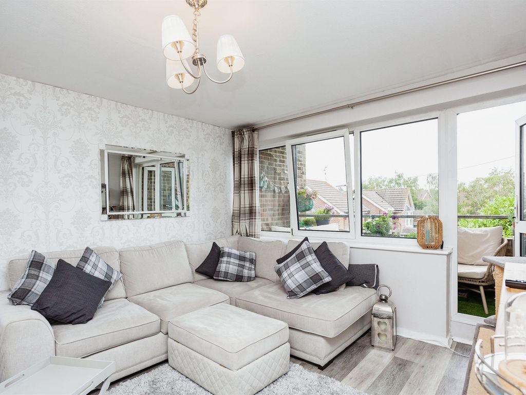 1 bed flat for sale in South Holmes Road, Horsham RH13, £155,000 Zoopla