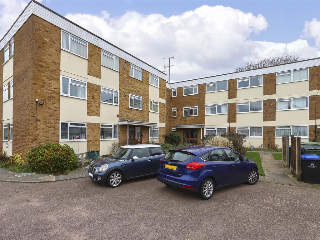 2 bed flat for sale in Downview Road, Worthing BN11, £219,950 Zoopla