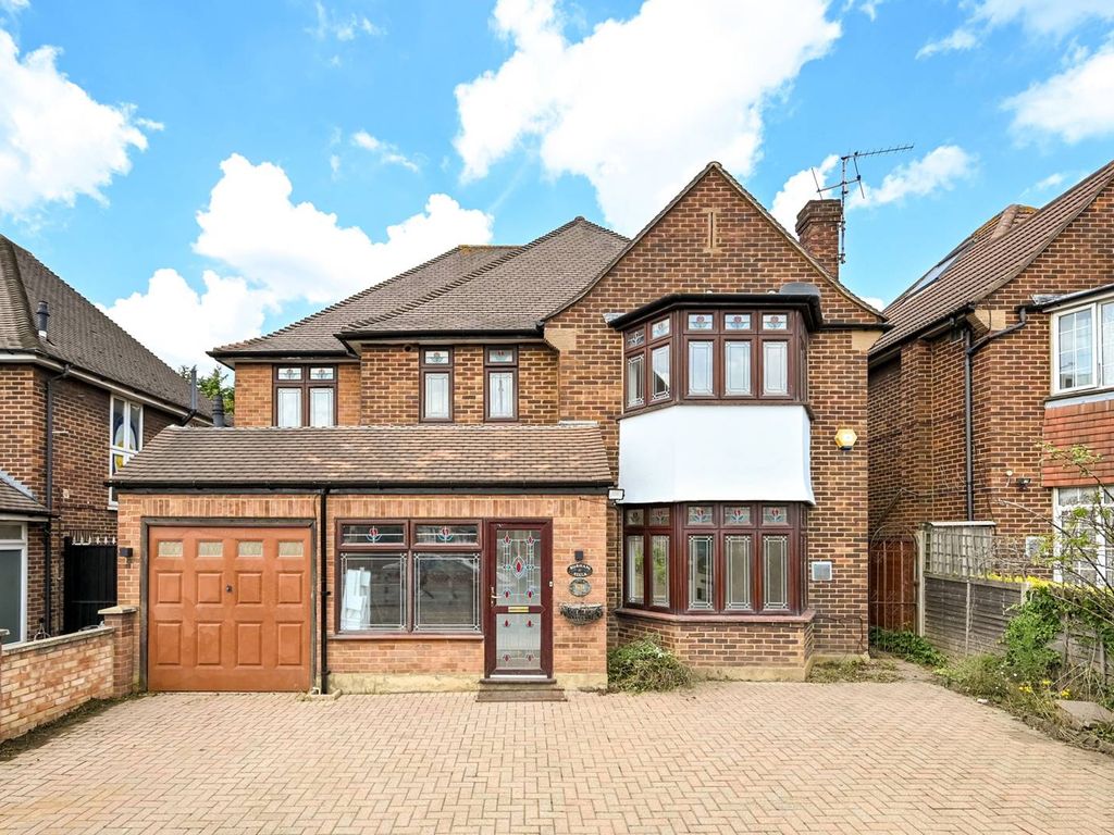 5 bed detached house for sale in Malden Way, New Malden KT3, £1,550,000