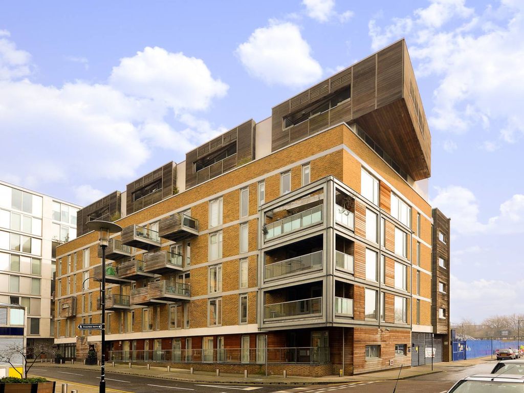 1 bed flat to rent in Chambers Street, Shad Thames, London SE16 Zoopla