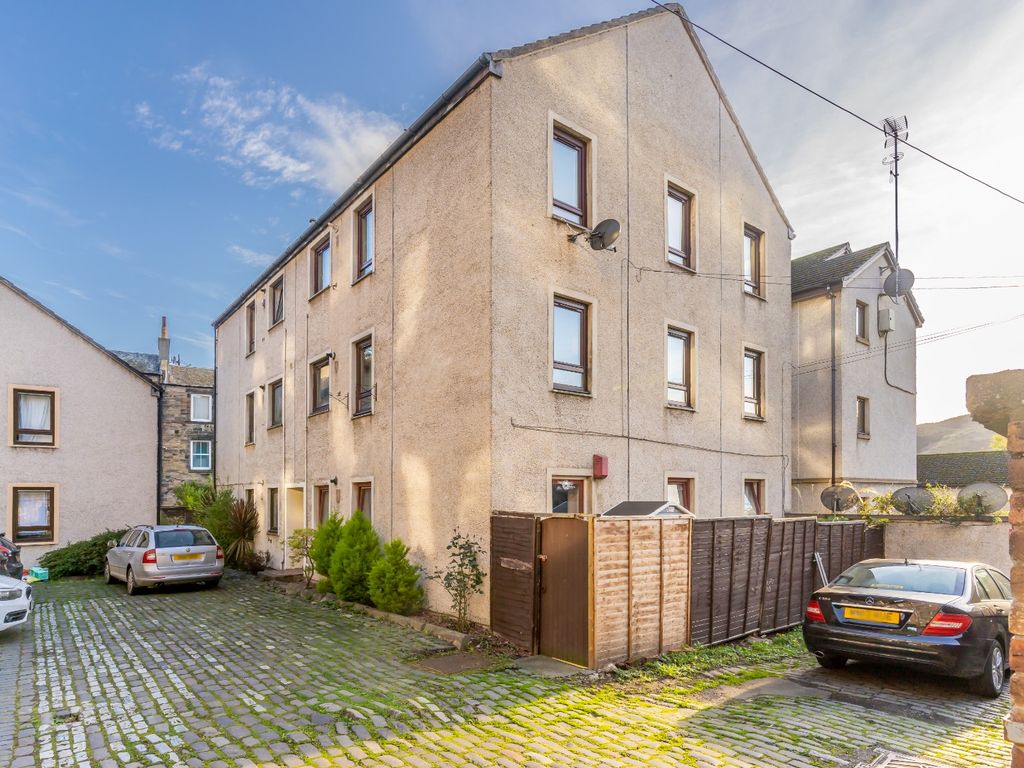 Kyle Place, Abbeyhill, Edinburgh EH7  