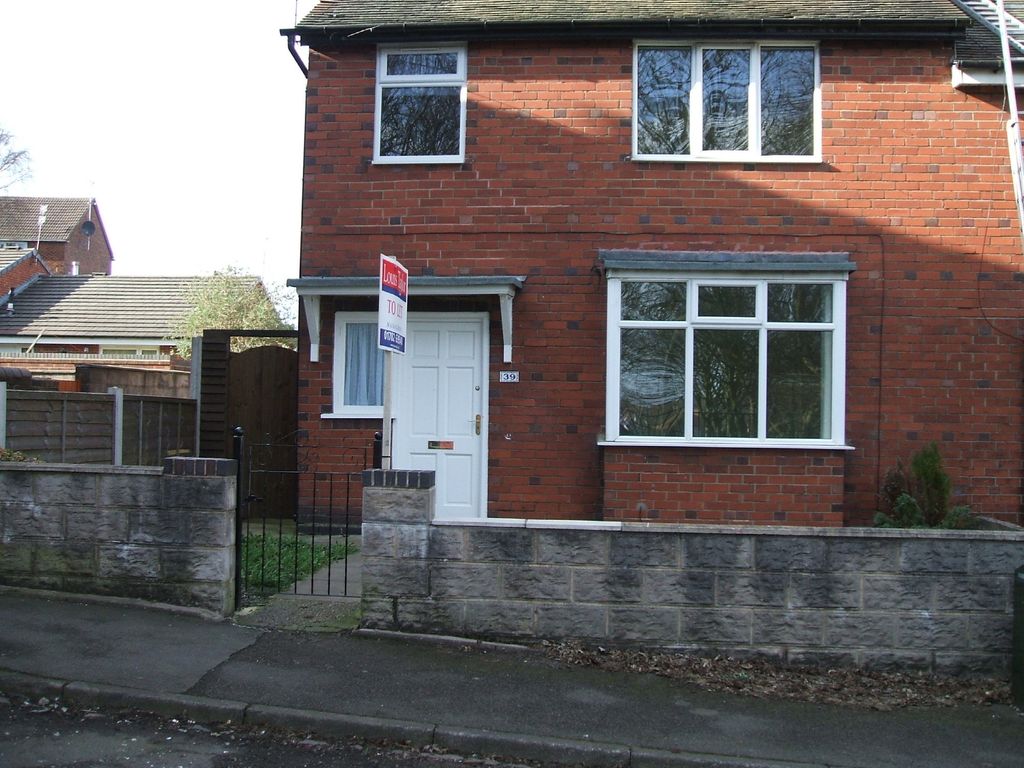 3 bed end terrace house to rent in 39 Chetwynd Street, Wolstanton ST5
