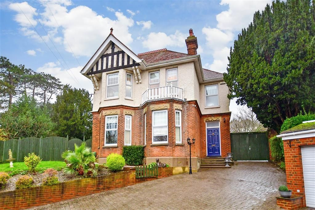 4 bed detached house for sale in Old Park Avenue, Dover, Kent CT16, £