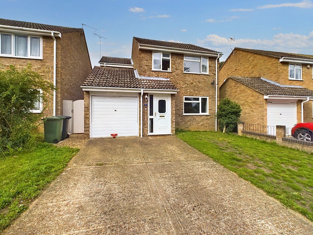 4 bed detached house for sale in Tennyson Way, Thetford, Norfolk IP24