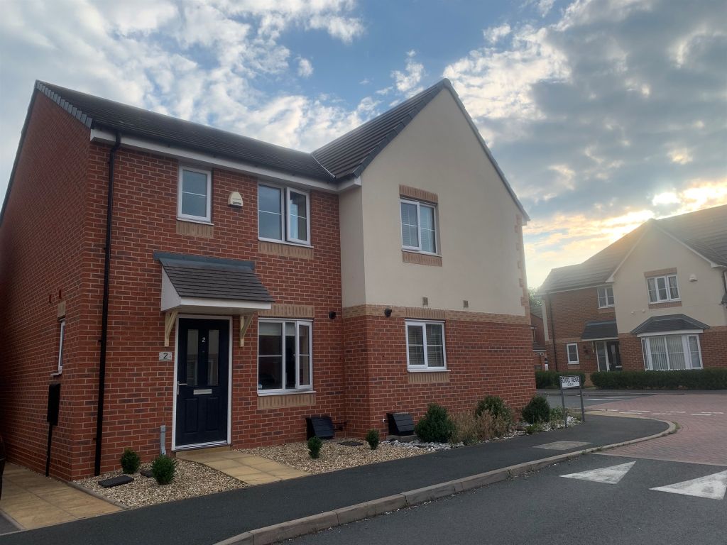 3 bed semidetached house for sale in School Avenue, Wednesfield
