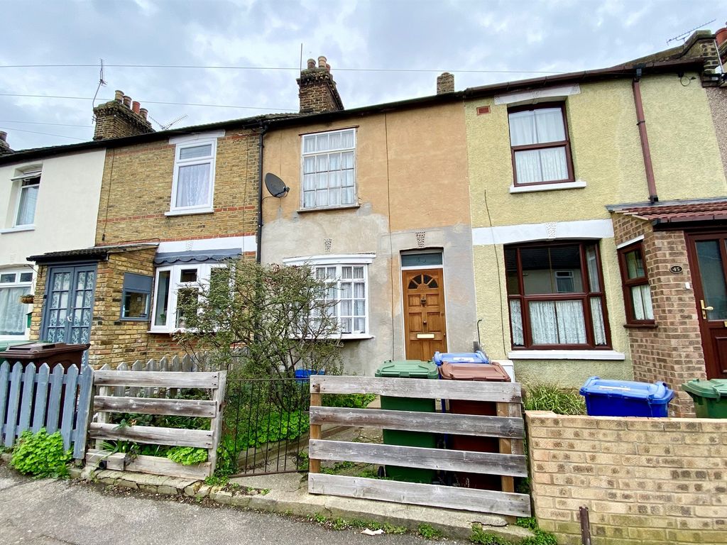 3 bed terraced house for sale in Elm Road, Grays RM17 Zoopla