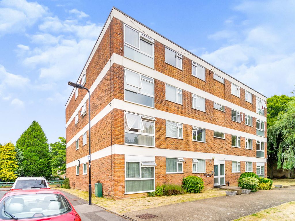 Langham Gardens, Ealing, London W13  