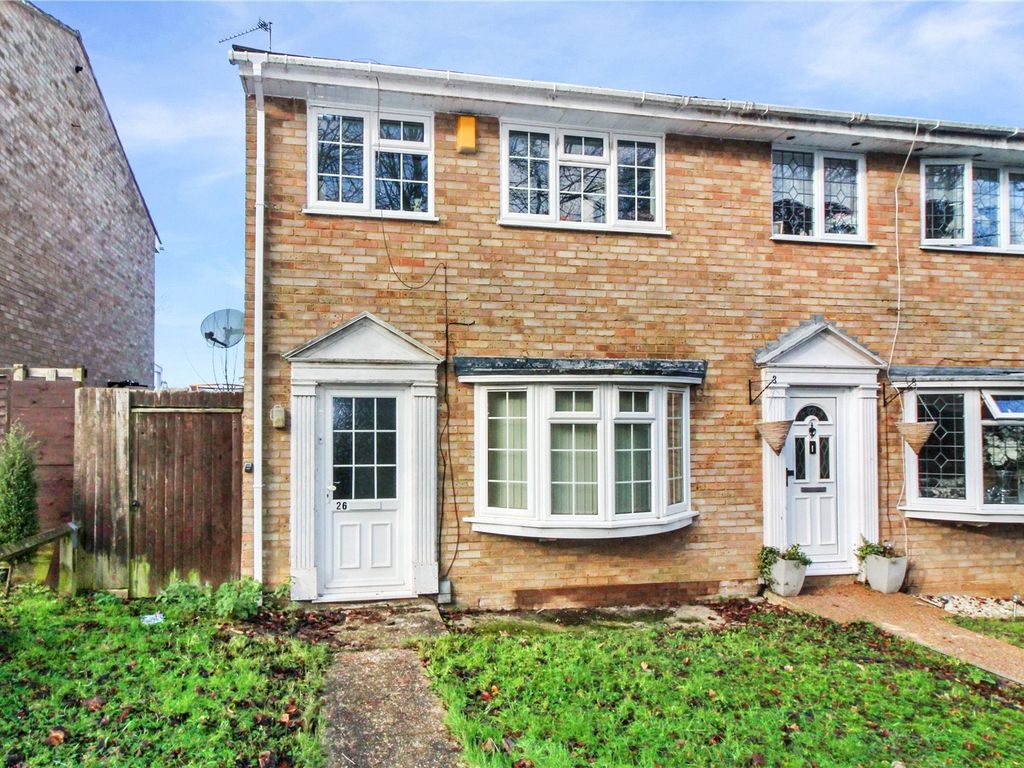 3 bed end terrace house for sale in Coppertree Walk, Lordswood, Medway