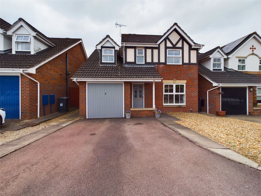 4 bed detached house for sale in Highclere Road, Quedgeley, Gloucester