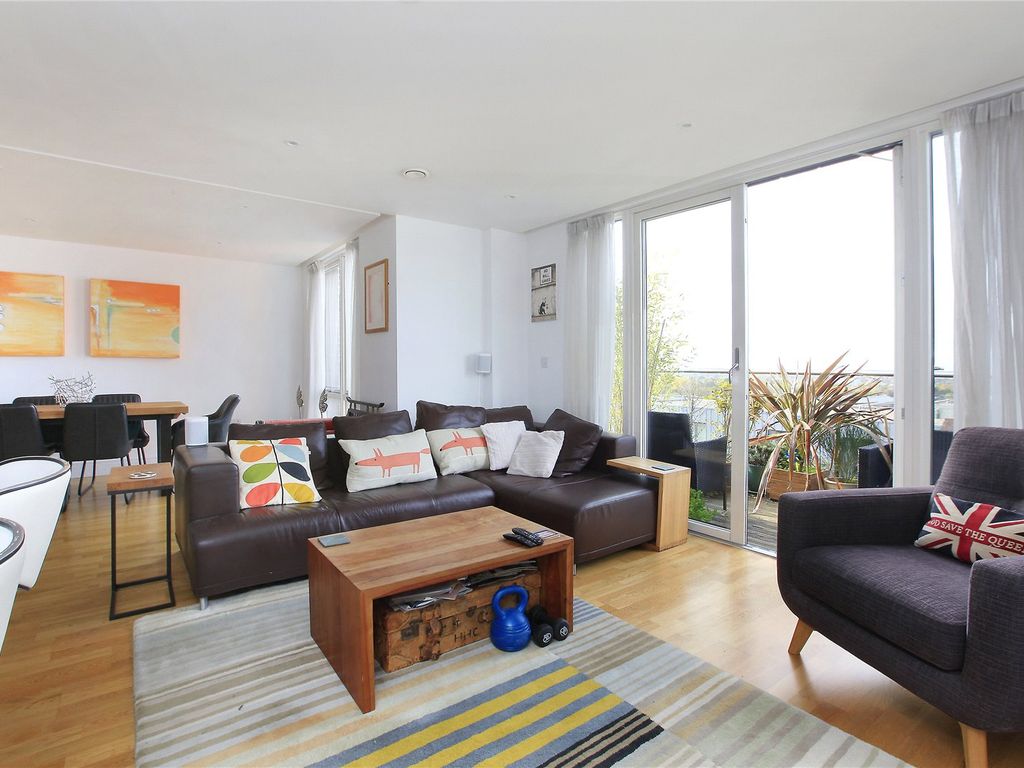 3 bed flat for sale in Gaumont Place, Streatham Hill, London SW2 Zoopla
