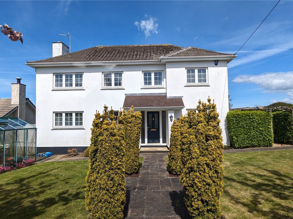 4 bed detached house for sale in Bissoe Road, Carnon Downs, Truro
