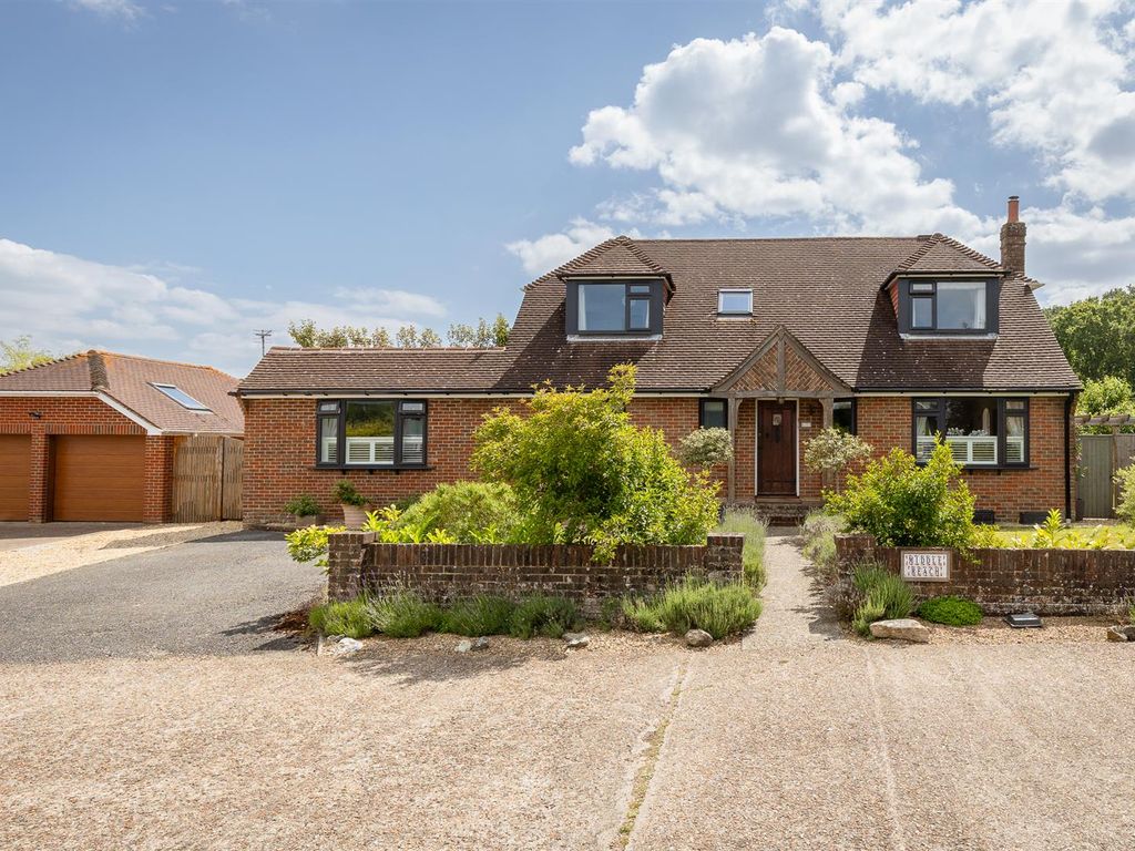 5 bed detached house for sale in Ashlake Farm Lane, Wootton Bridge