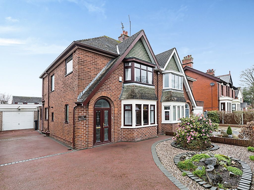 3 bed semidetached house for sale in Cop Lane, Penwortham, Preston PR1