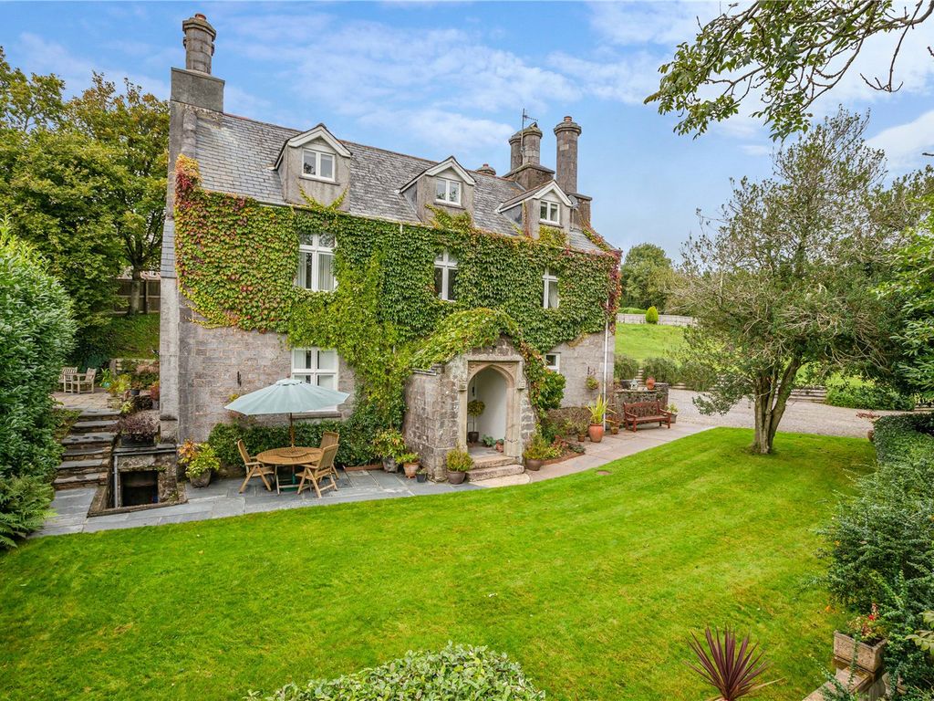 5 bed detached house for sale in Mill Leat Close, Yealmpton, Plymouth