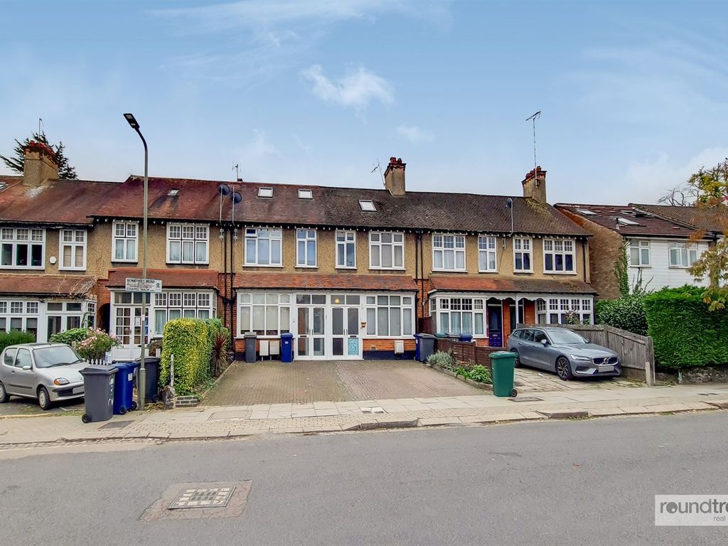4 bed terraced house for sale in Somerset Road, London NW4 Zoopla