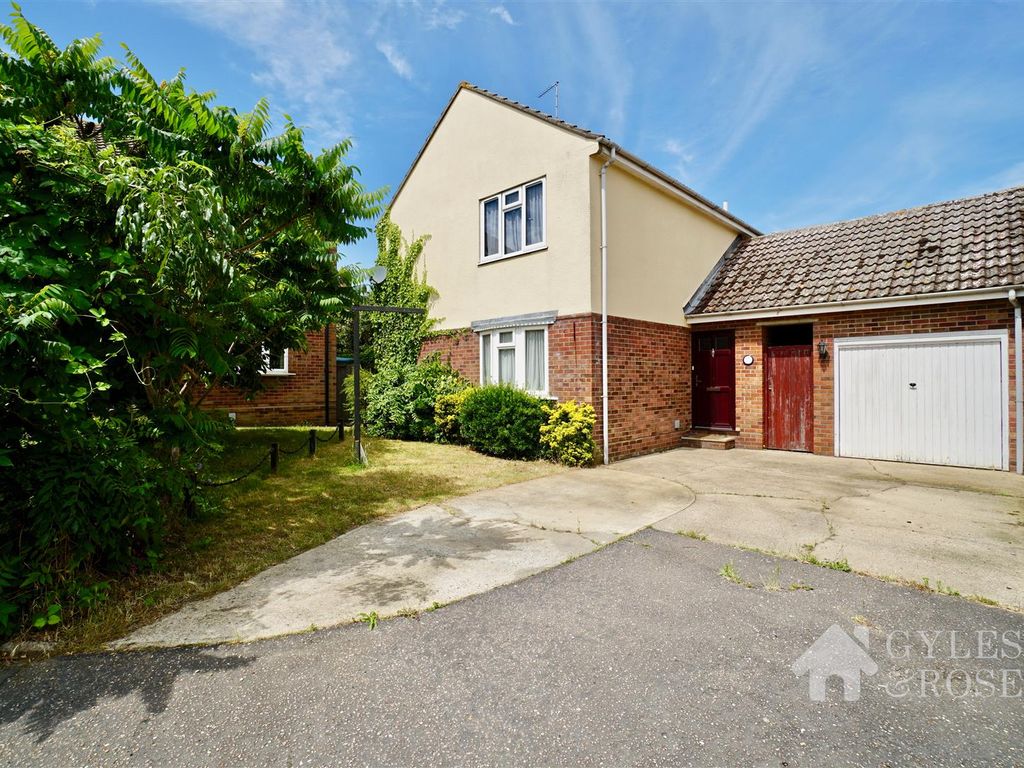 4 bed detached house for sale in Stour View Avenue, Mistley
