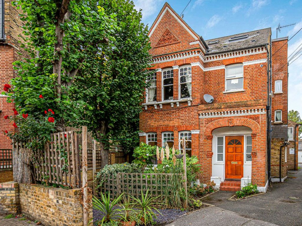 1 bed flat for sale in Balham Park Road, London SW12, £525,000 Zoopla