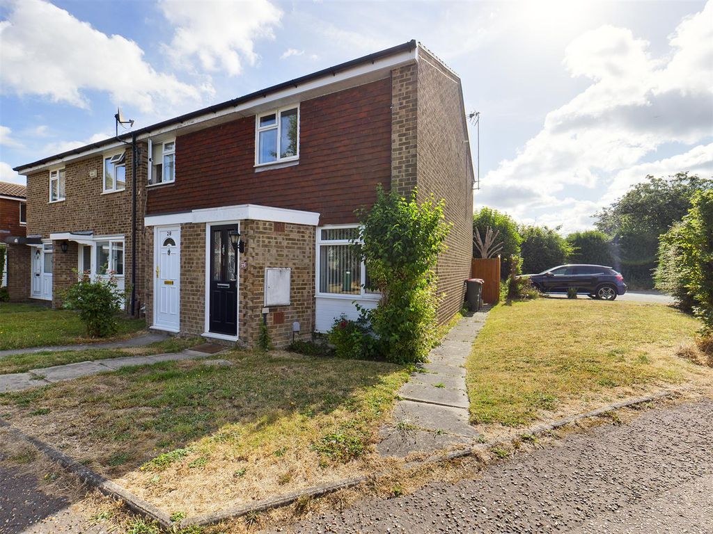 Holmcroft, Crawley RH10