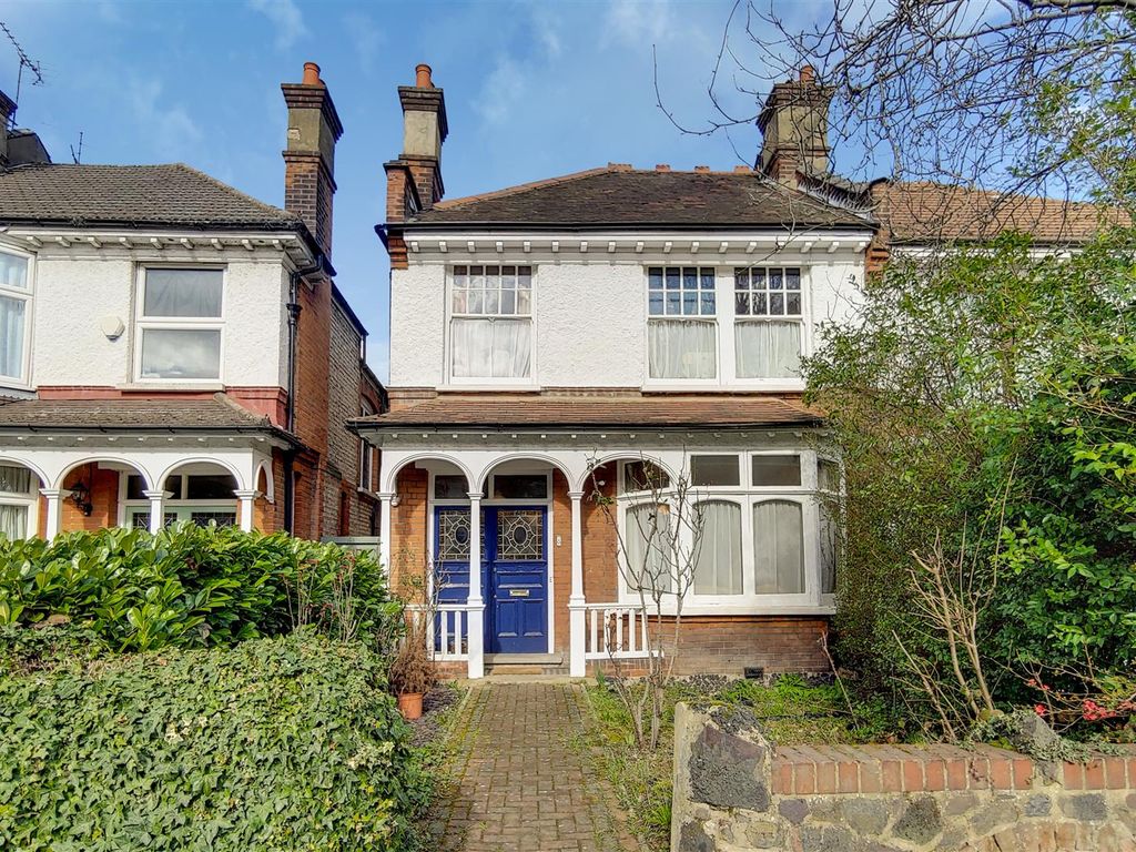 4 bed semidetached house for sale in Fernleigh Road, London N21 Zoopla