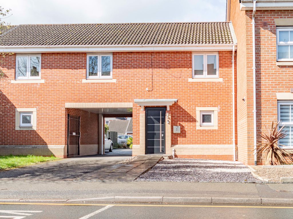 1 bed terraced house for sale in Holly Road, Rowley Regis, West