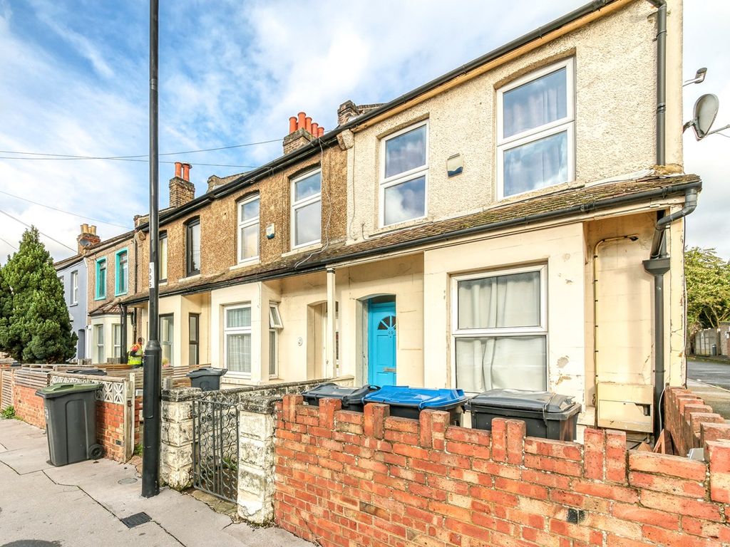 2 bed end terrace house for sale in Osborne Road, Thornton Heath CR7, £