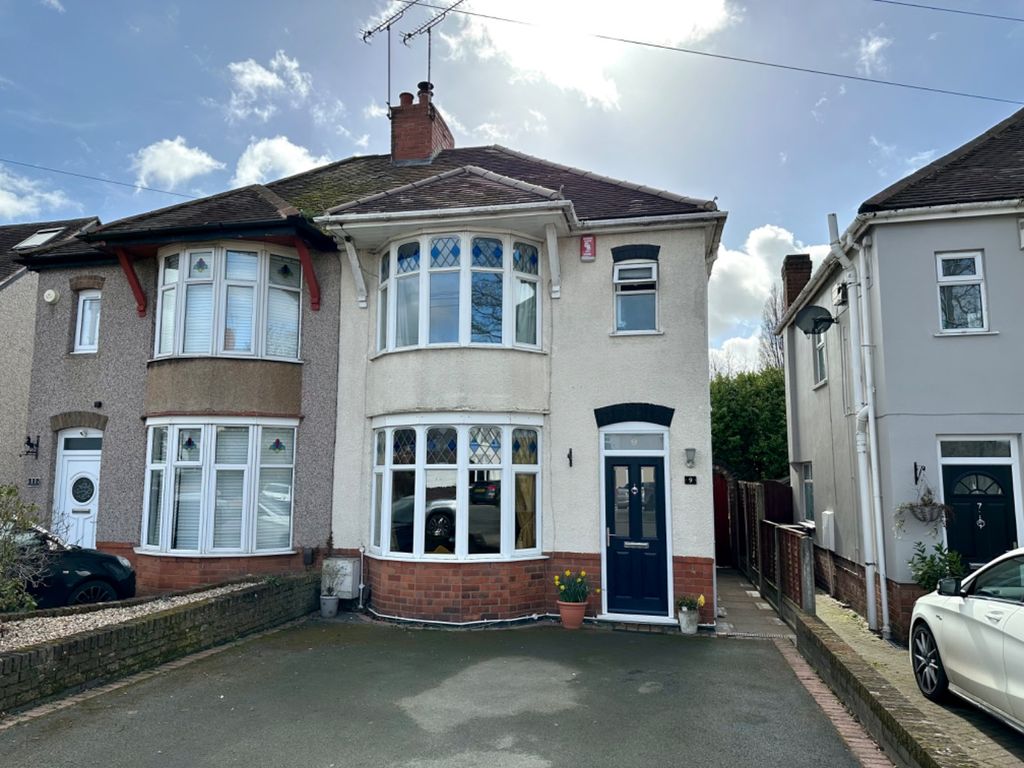 3 bed semidetached house for sale in Kingsbridge Road, Weddington