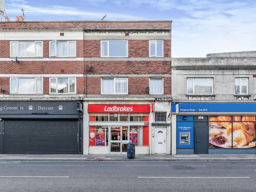 2 bed flat for sale in Kingston Road, Portsmouth, Hampshire PO1, £150,000 Zoopla