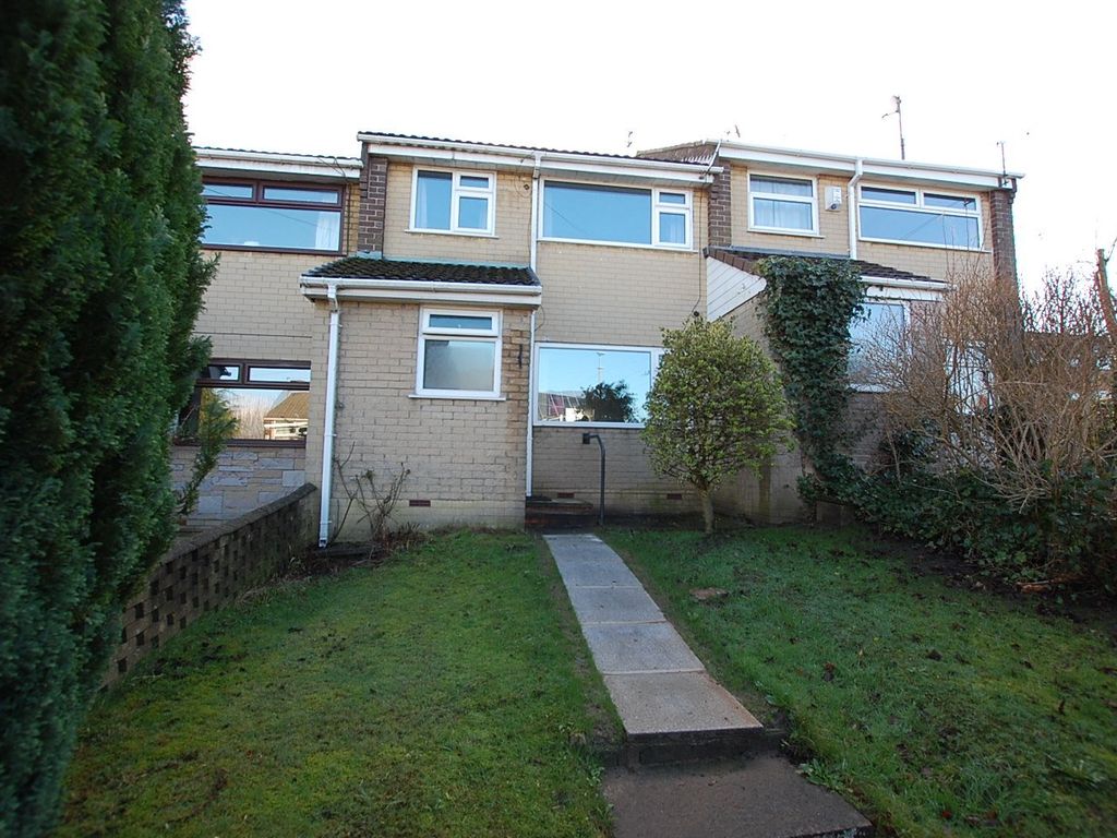 3 bed terraced house to rent in Lime Grove, Stalybridge, Greater