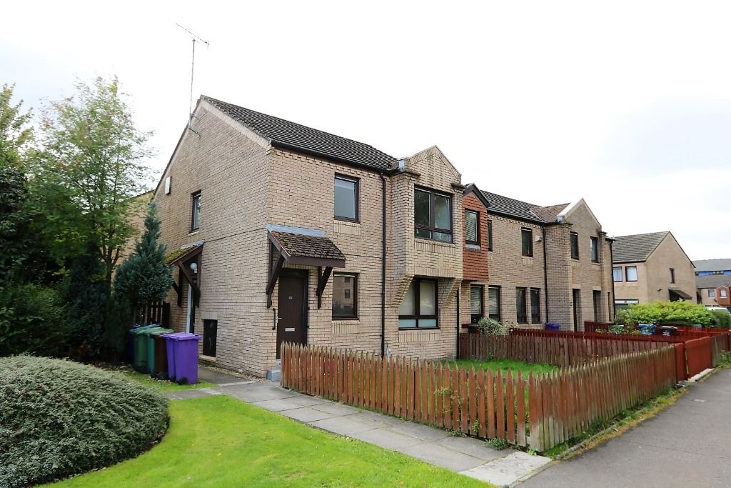 2 bed flat to rent in Milnpark Gardens, Kinning Park, Glasgow G41, £895