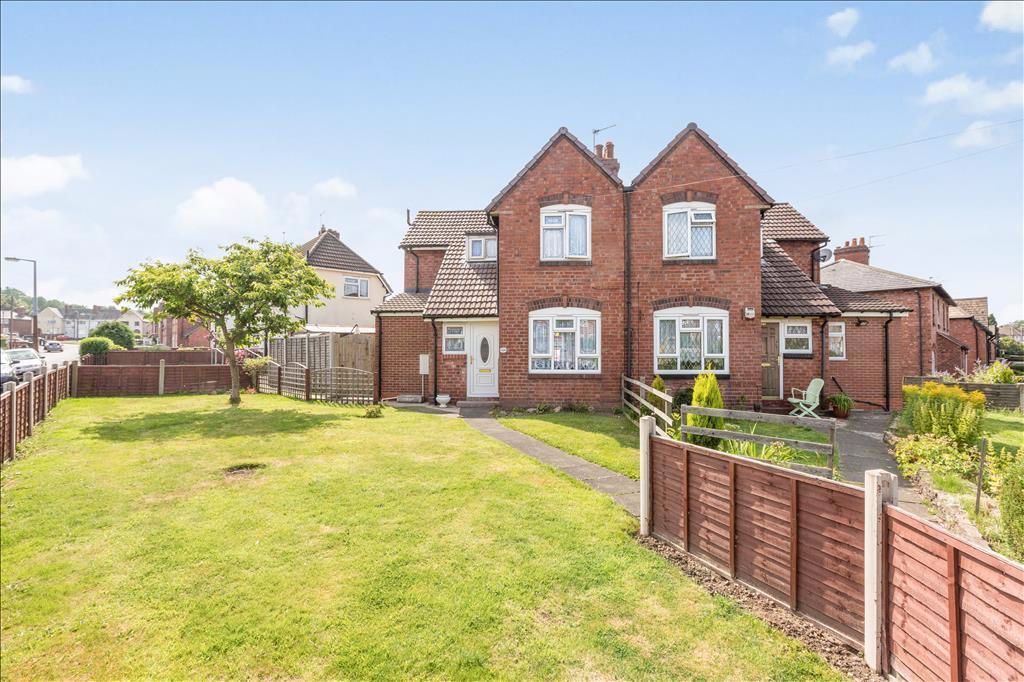 3 bed semidetached house for sale in Thimblemill Road, Smethwick B67