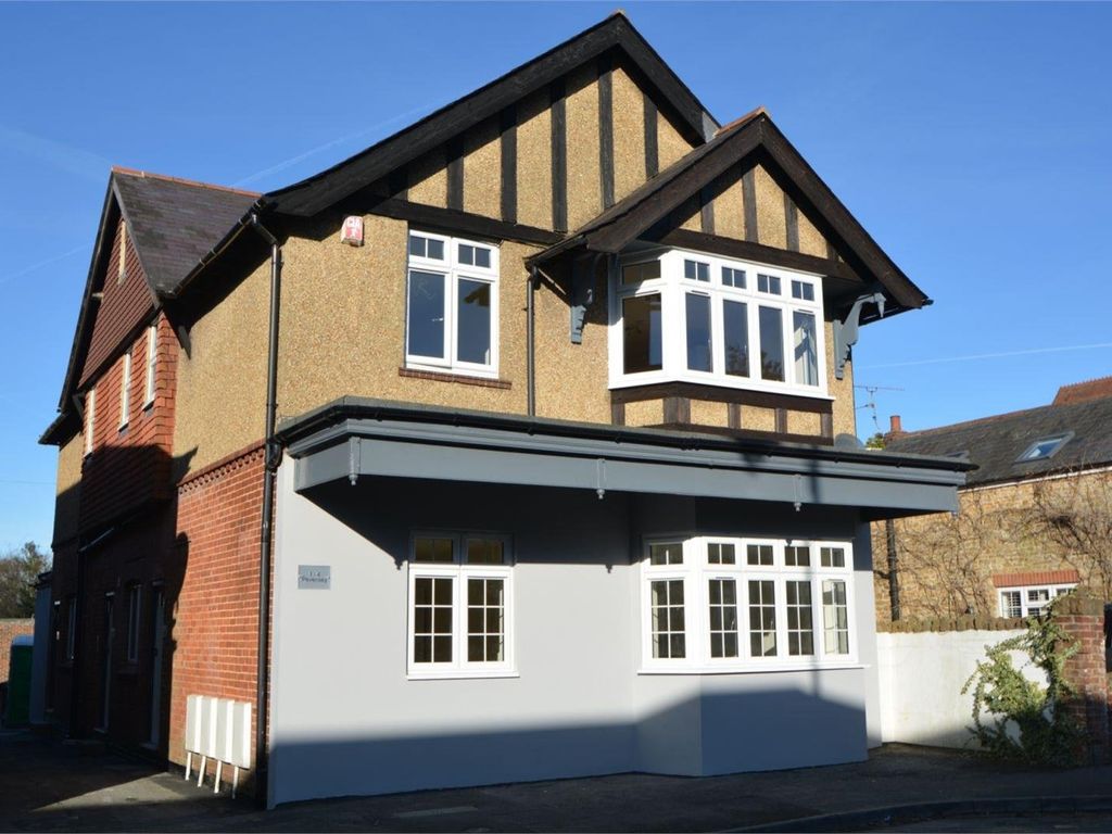 1 bed flat for sale in Pevensey, Beacon Hill Road, Beacon Hill, Surrey