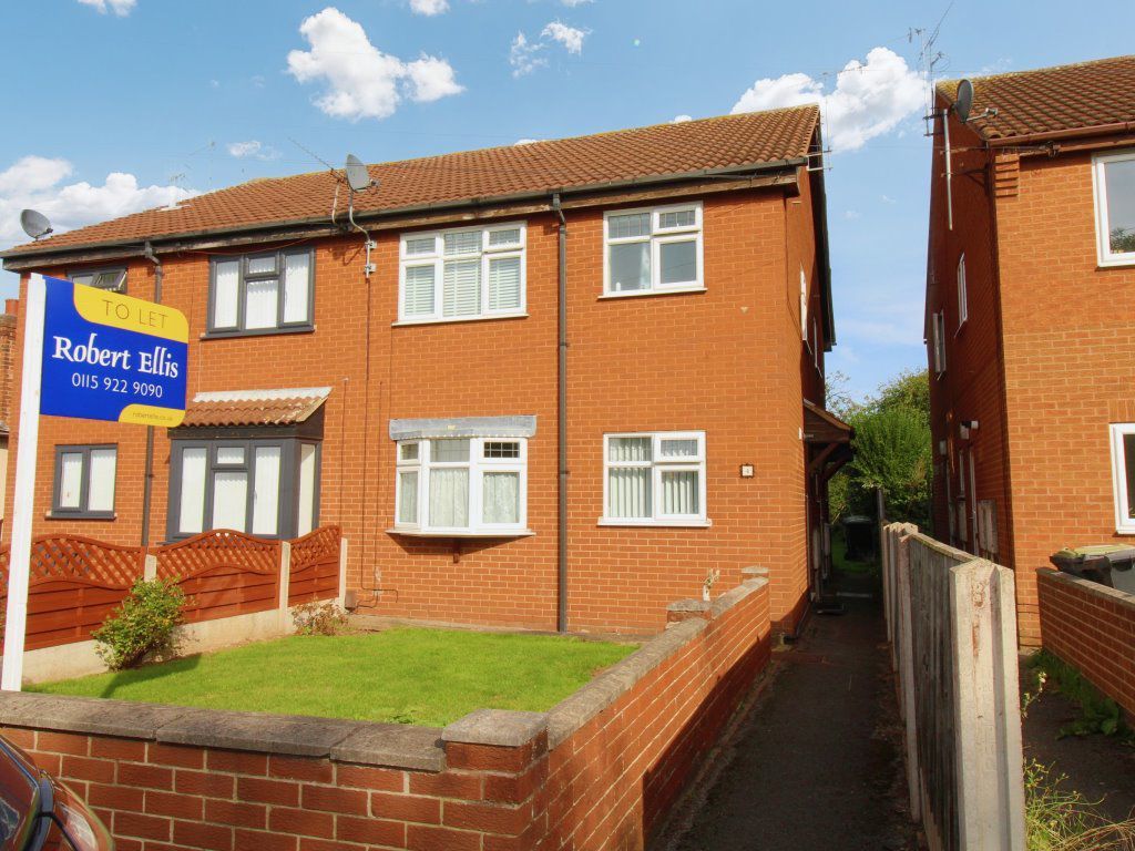 1 bed terraced house to rent in South Court, South Road, Beeston