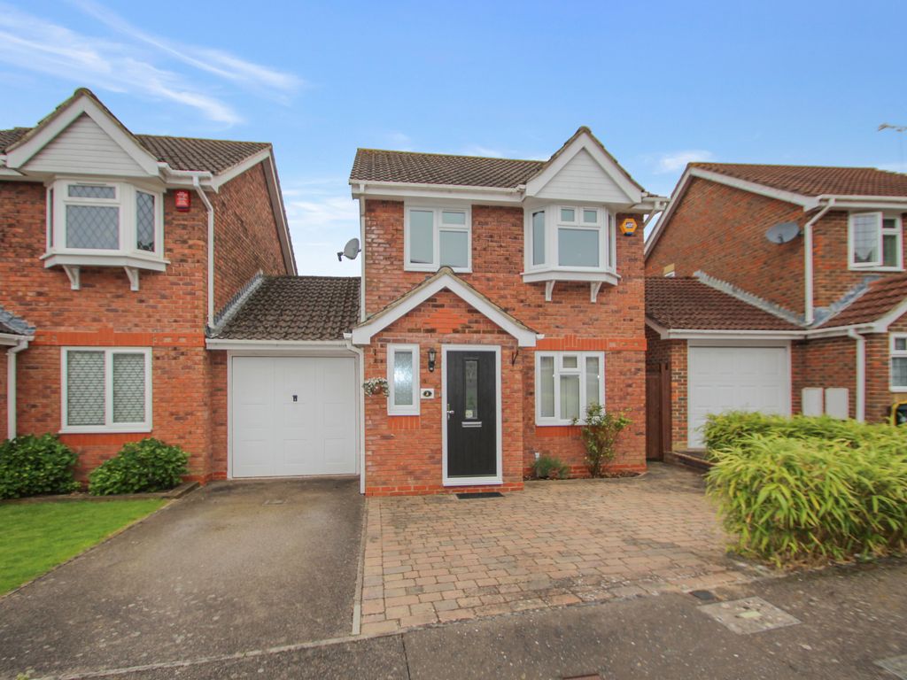 3 bed link detached house for sale in Hodgkin Close, Maidenbower