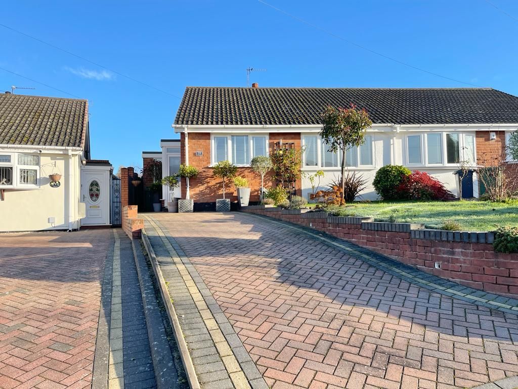 2 Bed Semi Detached Bungalow For Sale In Howdles Lane Brownhills West