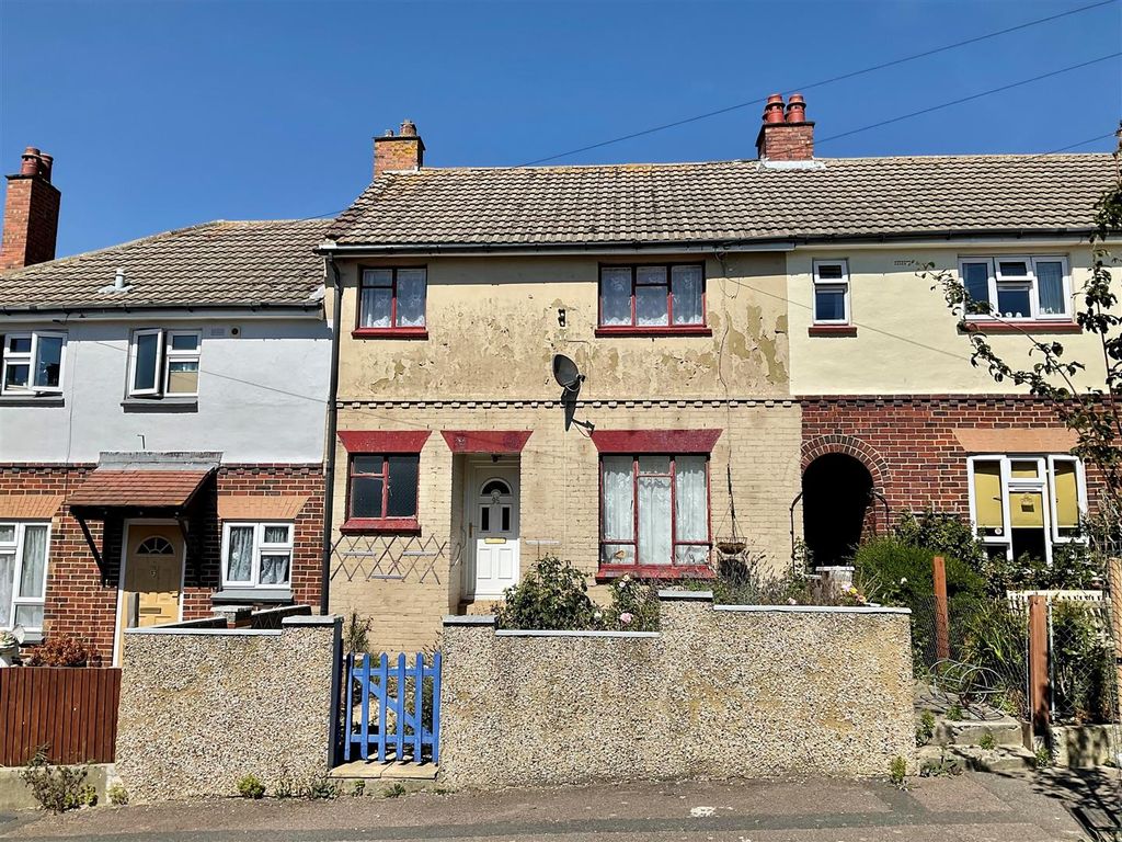 3 bed terraced house for sale in Wood Avenue, Folkestone CT19 Zoopla