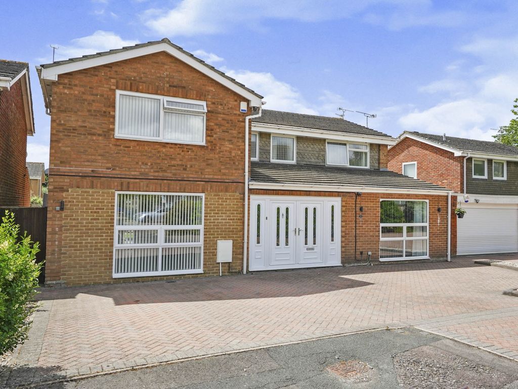 Fairlawn - Liden, Swindon SN3  