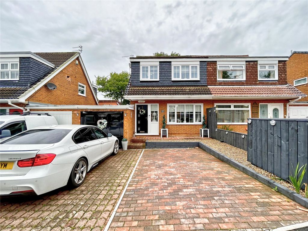 3 bed semidetached house for sale in Warwick Close, Spennymoor, Co