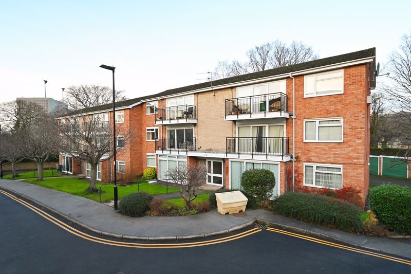 2 bed flat for sale in Norfolk Park Drive, Norfolk Park, Sheffield S2