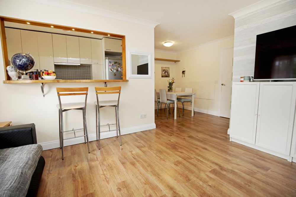 2 bed flat for sale in Harrow Road, Leytonstone E11 Zoopla